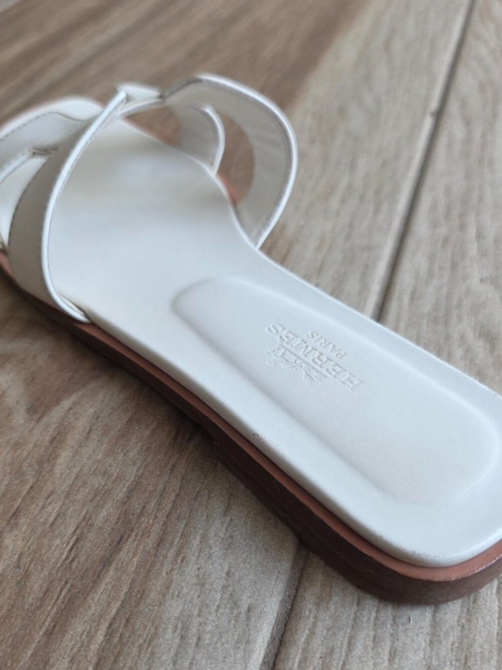 Hermes Oran White Leather Sandals Eur. 36.5 - Picture 8 of 16